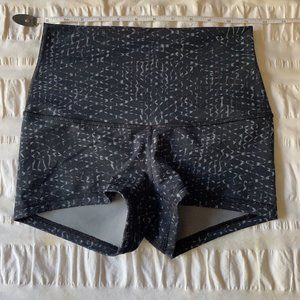 lululemon boogie short roll down